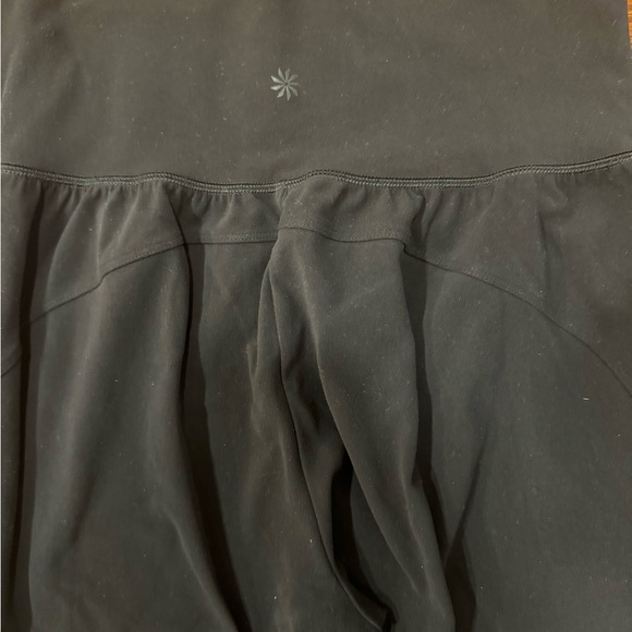 Athleta black Salutation joggers in Powervita size medium EUC - Picture 3 of 4